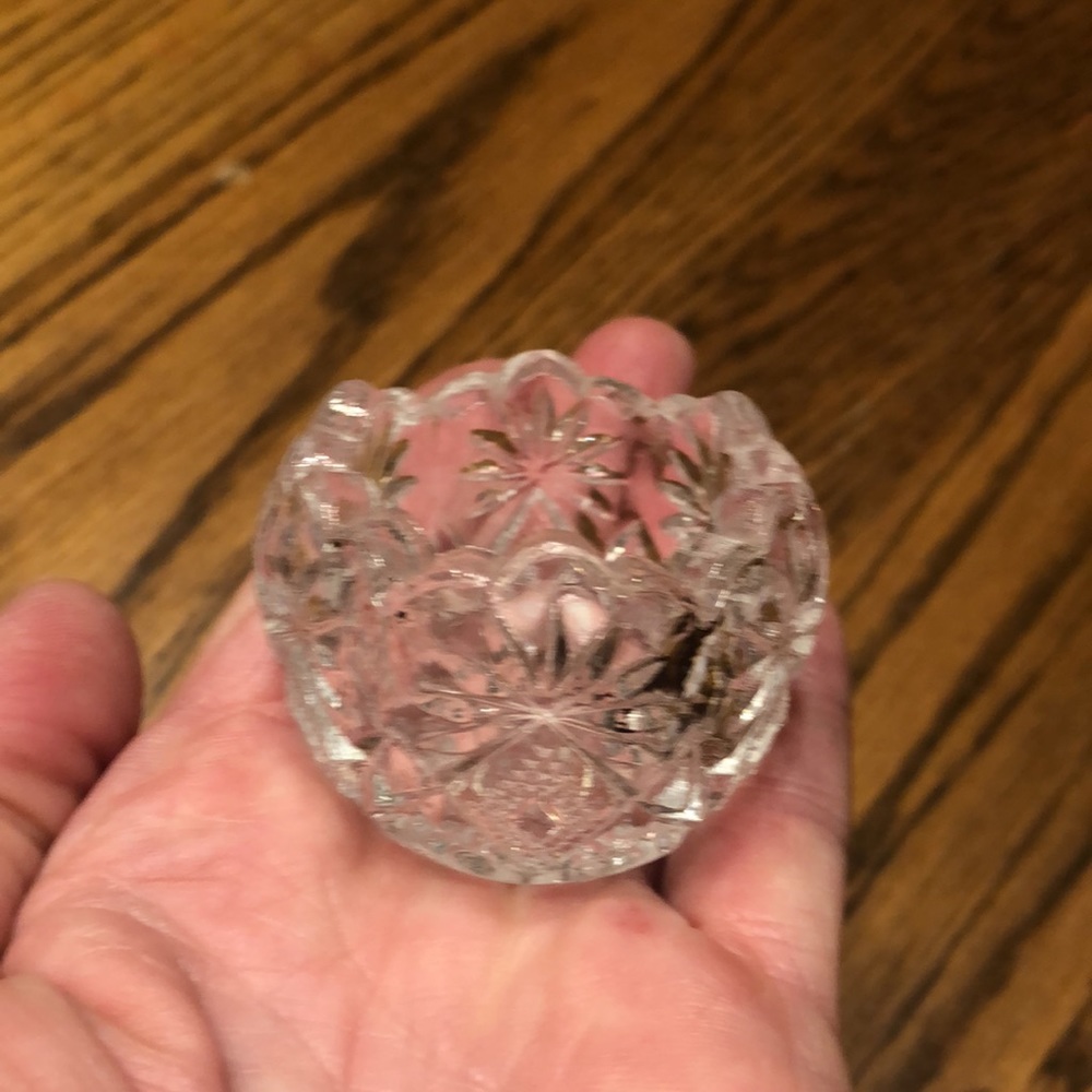 Crystal salt cellar or jewelry dish perfect cond - Picture 5 of 8